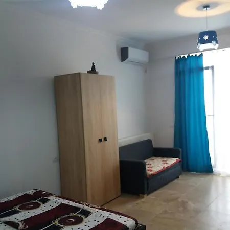 Garsoniera La Solid House In Bulevard Mamaia